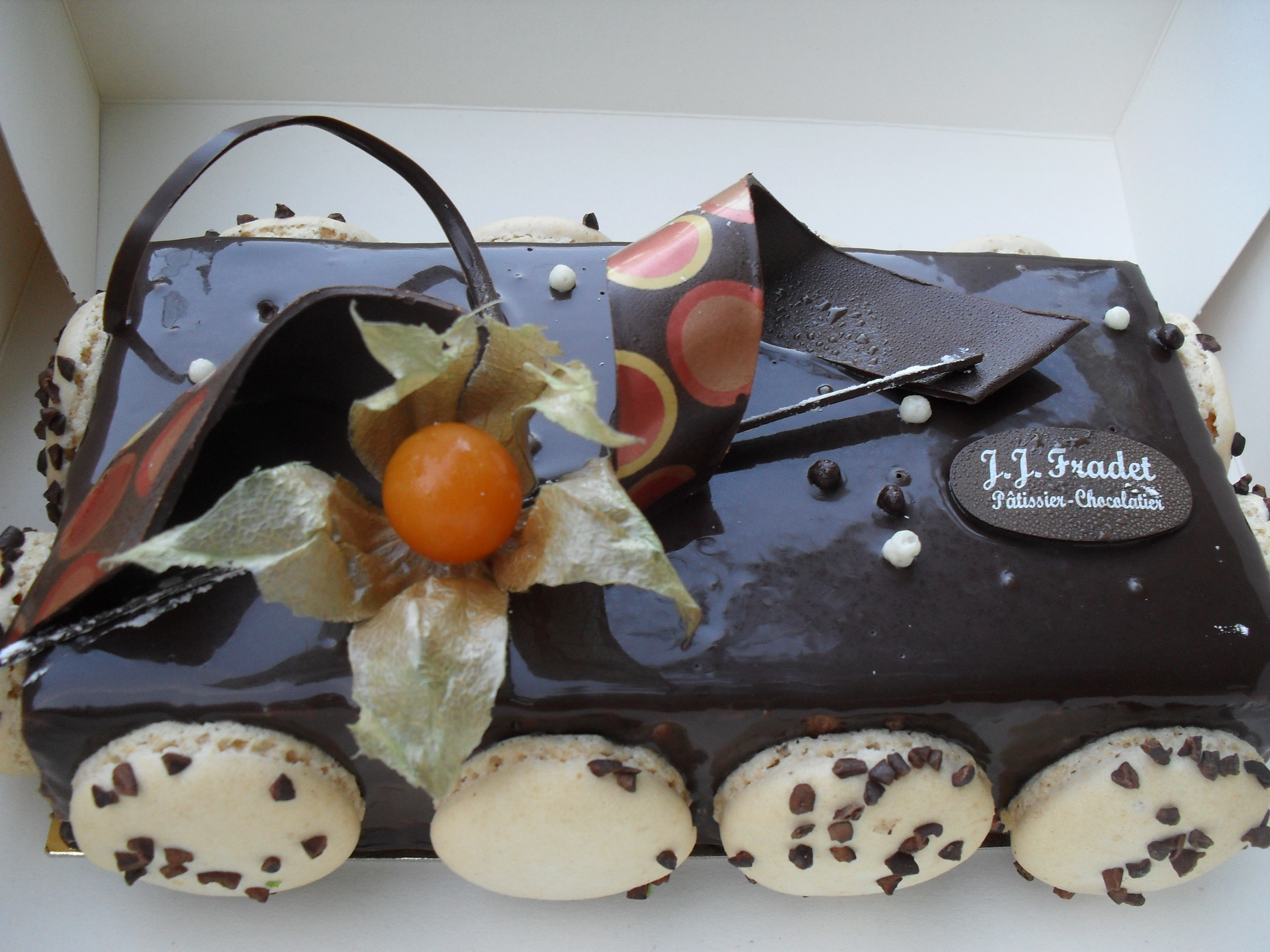 Macaroon Cake